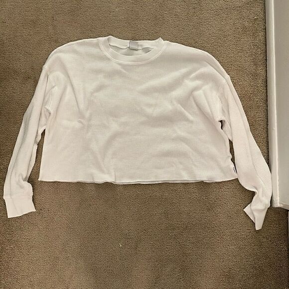 Aritzia White Thermal XL